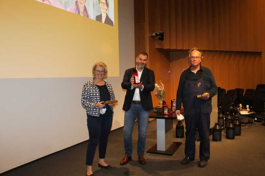 Vergr?sserte Ansicht: 3. Platz - Karin Schneider, BAUG - Harald Bollinger, Pensioniert