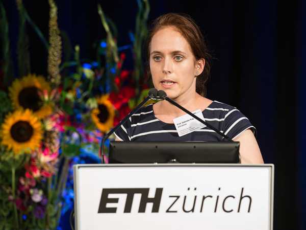 ETH-Professorin Gabriela Hug legt dar, welche Herausforderung sich ergeben, wenn die Stromversorgungsnetze noch komplexer werden.