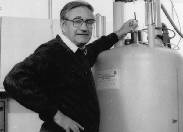 Richard Ernst, der Chemie-Nobelpreistr?ger von 1991, war seinerseits langj?hriges Mitglied der Forschungskommission und von 1990 bis 1994 auch deren Pr?sident. (Bild: Bildarchiv der ETH-Bibliothek)