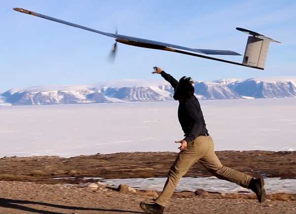 Drohnen k?nnen knftig Gletscher in Polarregionen berwachen. Weil ihre Anwendbarkeit noch zu beweisen ist, untersttzte die Forschungskommission dieses Projekt. (Bild: Sun2Ice / ETH Zrich)
