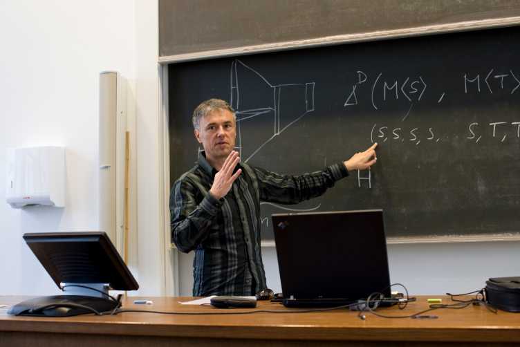 Prof. Ueli Maurer, Theoretische Informatik