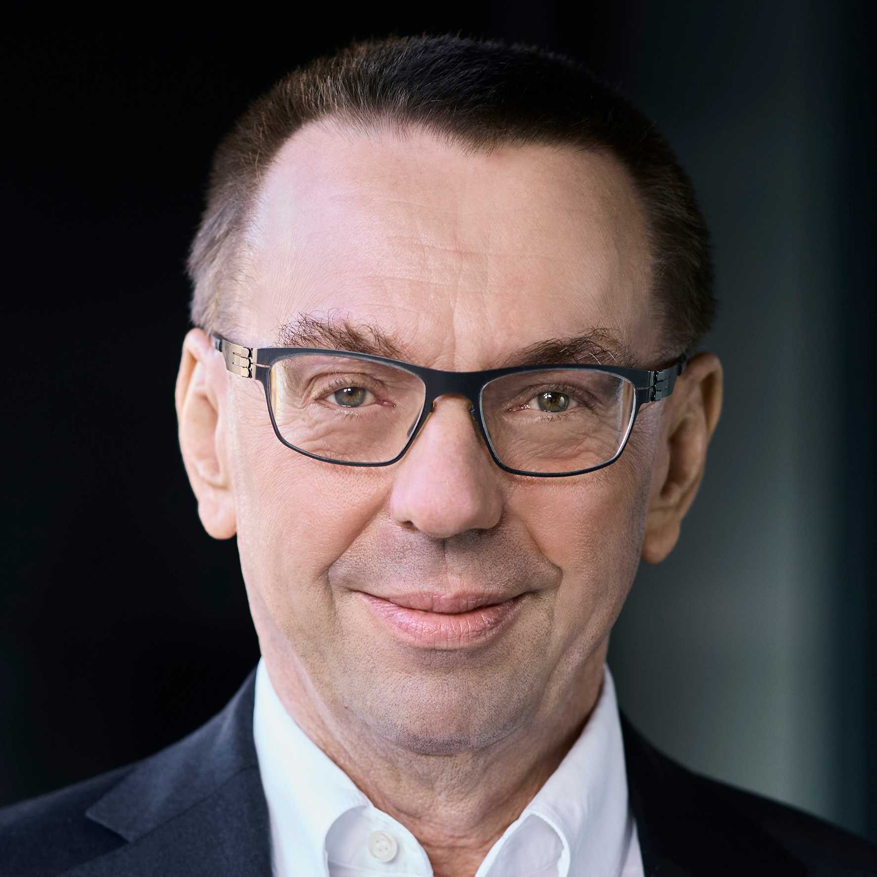 Ein zweites Porträt-Foto zeigt Ulrich Weidmann, den ETH-Vizepräsidenten für Infrastruktur, ebenfalls mit einem Zitat